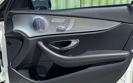 Mercedes-Benz E-Класс, 2019 год, 4 400 000 рублей, 10 фотография