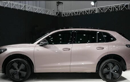 Volkswagen Tiguan, 2025 год, 4 350 000 рублей, 4 фотография