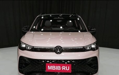 Volkswagen Tiguan, 2025 год, 4 350 000 рублей, 2 фотография