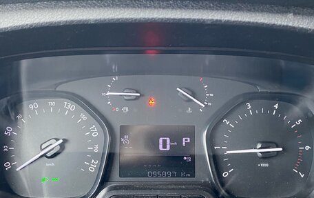 Peugeot Traveller I, 2018 год, 2 449 000 рублей, 13 фотография
