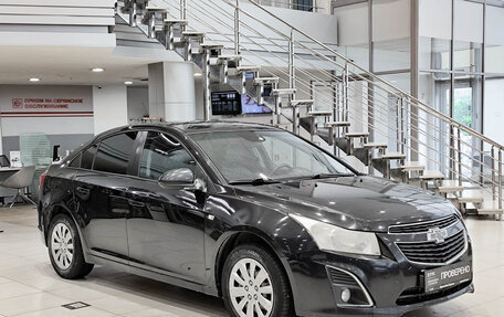 Chevrolet Cruze II, 2013 год, 664 000 рублей, 3 фотография