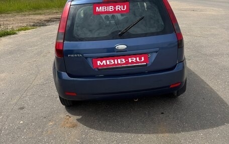 Ford Fiesta, 2005 год, 400 000 рублей, 3 фотография