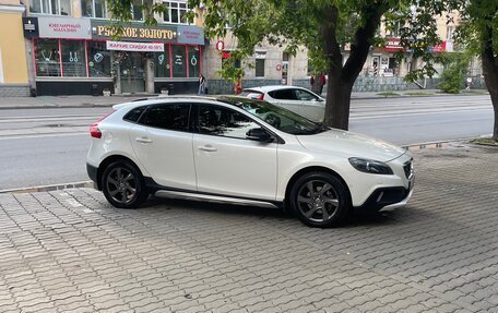Volvo V40 II рестайлинг, 2013 год, 1 450 000 рублей, 2 фотография