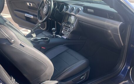 Ford Mustang VI рестайлинг, 2017 год, 2 400 000 рублей, 11 фотография