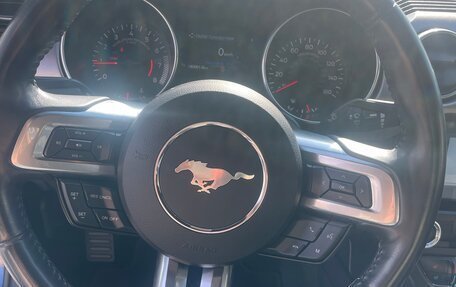 Ford Mustang VI рестайлинг, 2017 год, 2 400 000 рублей, 18 фотография