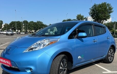 Nissan Leaf I, 2013 год, 1 150 000 рублей, 2 фотография