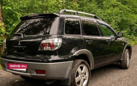 Mitsubishi Outlander III рестайлинг 3, 2005 год, 500 000 рублей, 2 фотография