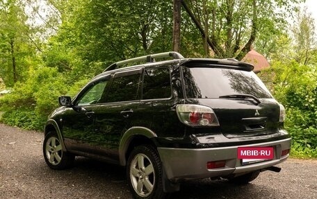 Mitsubishi Outlander III рестайлинг 3, 2005 год, 500 000 рублей, 3 фотография