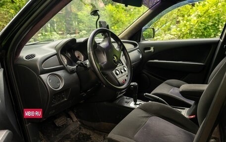 Mitsubishi Outlander III рестайлинг 3, 2005 год, 500 000 рублей, 9 фотография