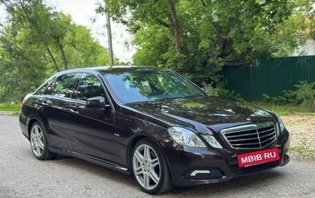 Mercedes-Benz E-Класс, 2011 год, 1 600 000 рублей, 2 фотография