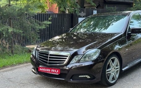 Mercedes-Benz E-Класс, 2011 год, 1 600 000 рублей, 9 фотография