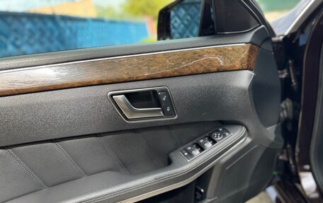 Mercedes-Benz E-Класс, 2011 год, 1 600 000 рублей, 24 фотография