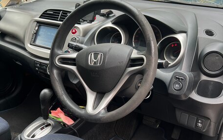 Honda Fit III, 2010 год, 630 000 рублей, 7 фотография