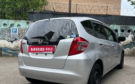 Honda Fit III, 2010 год, 630 000 рублей, 4 фотография
