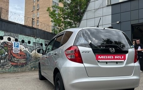 Honda Fit III, 2010 год, 630 000 рублей, 5 фотография