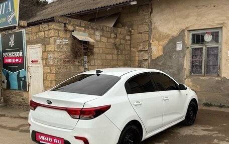 KIA Rio IV, 2018 год, 1 050 000 рублей, 9 фотография