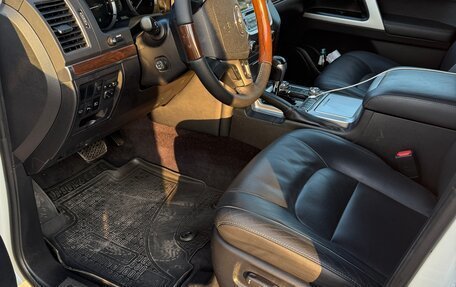 Toyota Land Cruiser 200, 2015 год, 7 300 000 рублей, 8 фотография