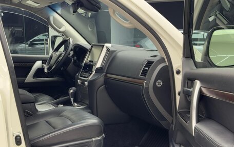 Toyota Land Cruiser 200, 2015 год, 7 300 000 рублей, 15 фотография