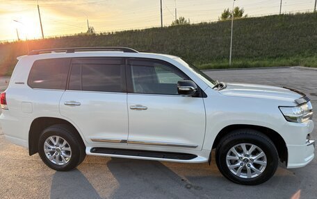Toyota Land Cruiser 200, 2015 год, 7 300 000 рублей, 6 фотография