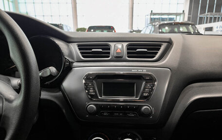 KIA Rio III рестайлинг, 2013 год, 650 000 рублей, 19 фотография