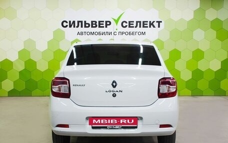 Renault Logan II, 2017 год, 550 000 рублей, 4 фотография