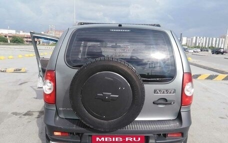 Chevrolet Niva I рестайлинг, 2012 год, 630 000 рублей, 7 фотография