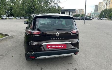 Renault Espace V рестайлинг, 2017 год, 1 650 000 рублей, 3 фотография