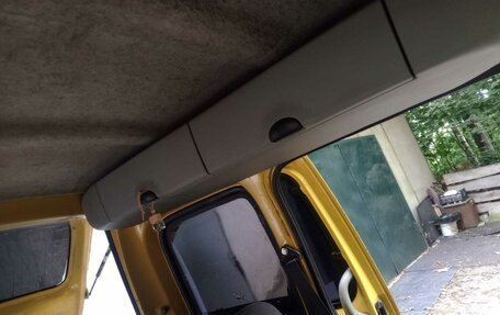 Renault Kangoo II рестайлинг, 2001 год, 389 000 рублей, 9 фотография