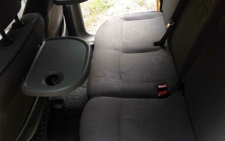 Renault Kangoo II рестайлинг, 2001 год, 389 000 рублей, 12 фотография