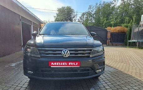Volkswagen Tiguan II, 2020 год, 2 890 000 рублей, 2 фотография