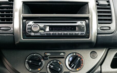 Nissan Note II рестайлинг, 2006 год, 700 000 рублей, 13 фотография