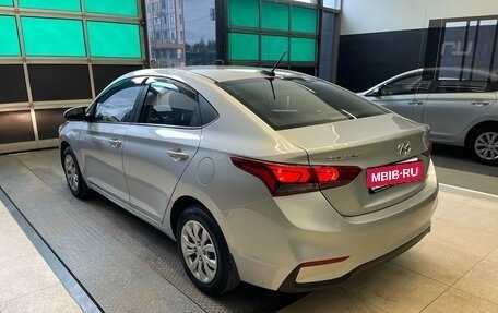 Hyundai Solaris II рестайлинг, 2017 год, 1 100 000 рублей, 4 фотография