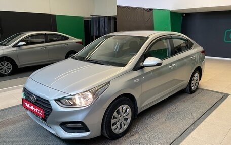 Hyundai Solaris II рестайлинг, 2017 год, 1 100 000 рублей, 3 фотография
