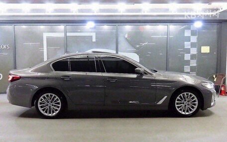 BMW 5 серия, 2021 год, 4 172 030 рублей, 3 фотография