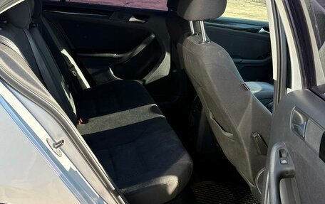 Volkswagen Jetta VI, 2013 год, 720 000 рублей, 7 фотография