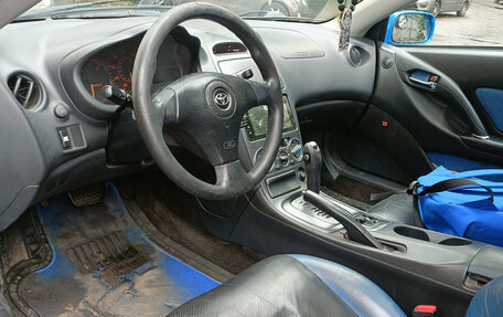 Toyota Celica VII рестайлинг, 2003 год, 700 000 рублей, 14 фотография