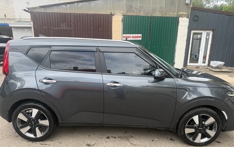 KIA Soul III, 2021 год, 1 930 000 рублей, 2 фотография