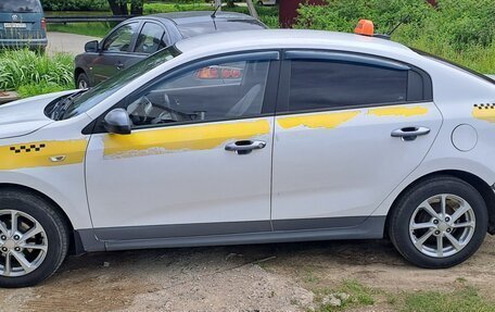 KIA Rio IV, 2019 год, 1 000 000 рублей, 8 фотография
