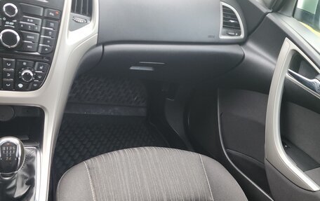 Opel Astra J, 2011 год, 780 000 рублей, 20 фотография