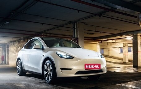 Tesla Model Y I, 2021 год, 4 500 000 рублей, 10 фотография