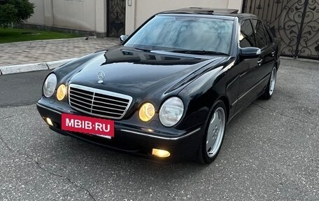 Mercedes-Benz E-Класс, 2001 год, 880 000 рублей, 6 фотография