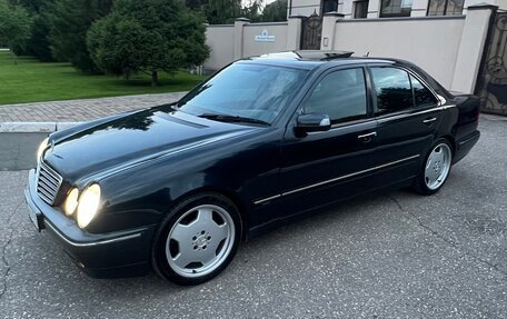 Mercedes-Benz E-Класс, 2001 год, 880 000 рублей, 10 фотография