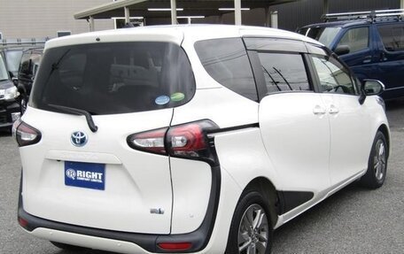 Toyota Sienta II, 2021 год, 1 122 055 рублей, 2 фотография