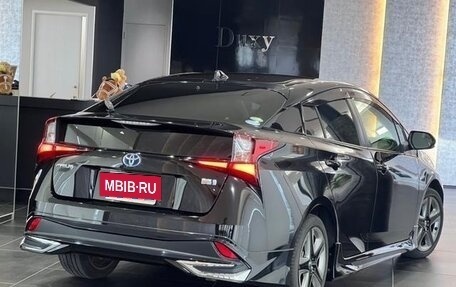 Toyota Prius IV XW50, 2021 год, 1 800 055 рублей, 4 фотография