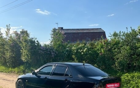 Toyota Altezza, 2001 год, 1 350 000 рублей, 2 фотография
