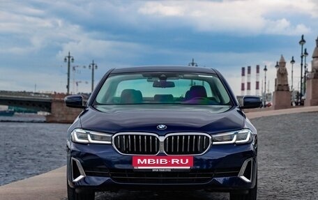 BMW 5 серия, 2021 год, 5 490 000 рублей, 5 фотография