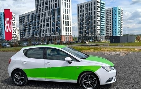 SEAT Ibiza IV рестайлинг 2, 2012 год, 780 000 рублей, 2 фотография