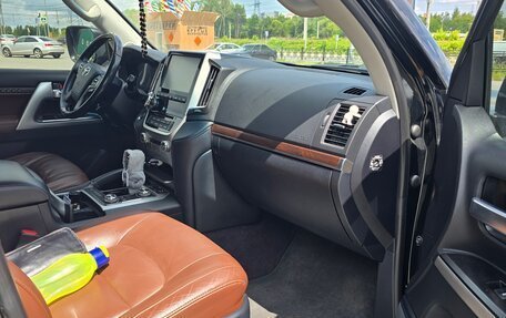 Toyota Land Cruiser 200, 2016 год, 6 550 000 рублей, 15 фотография