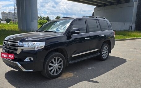 Toyota Land Cruiser 200, 2016 год, 6 550 000 рублей, 8 фотография