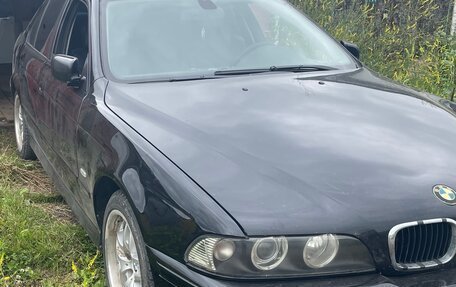 BMW 5 серия, 2003 год, 900 000 рублей, 8 фотография